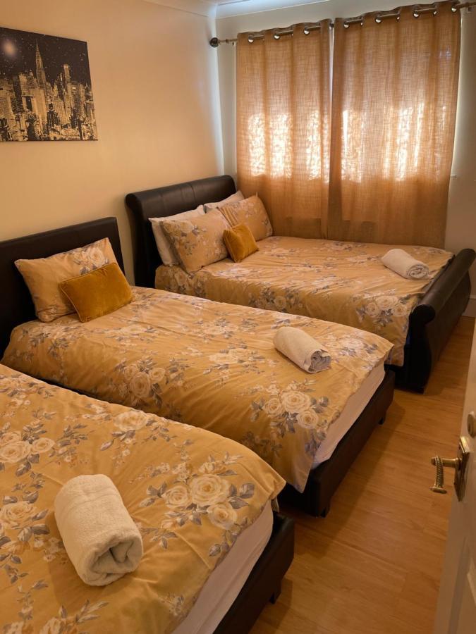 Abkat Three Bedroom * London
