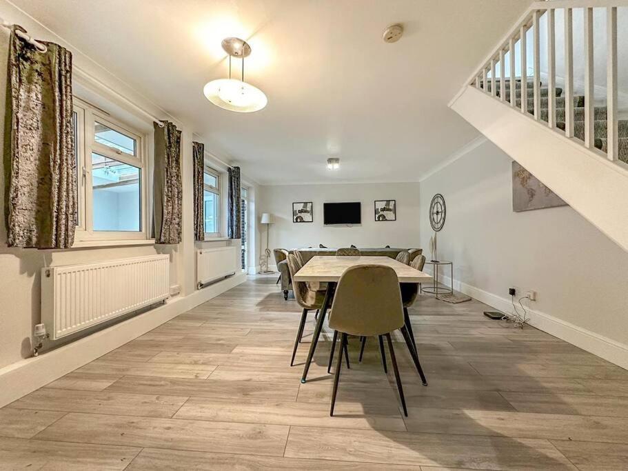 New Cosy Luxury 3 Bedroom House In Battersea Appartement