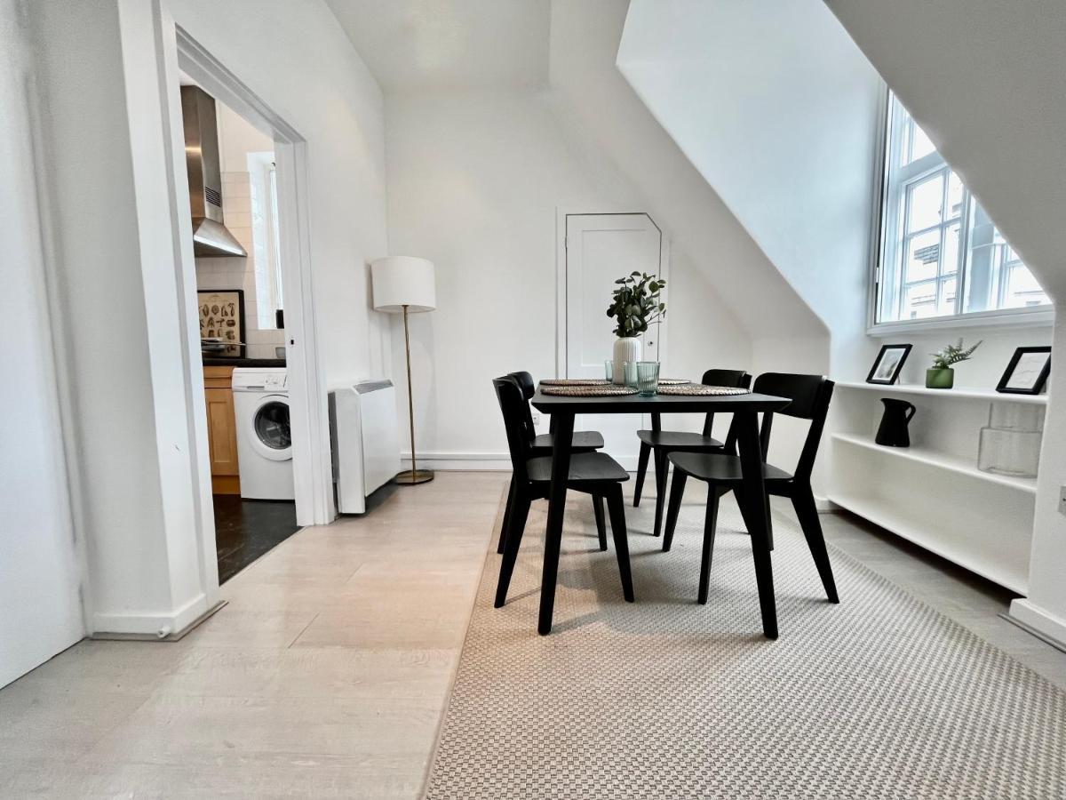 New Oxford Circus 2 Bedr, 3 Beds Location Appartement Londen