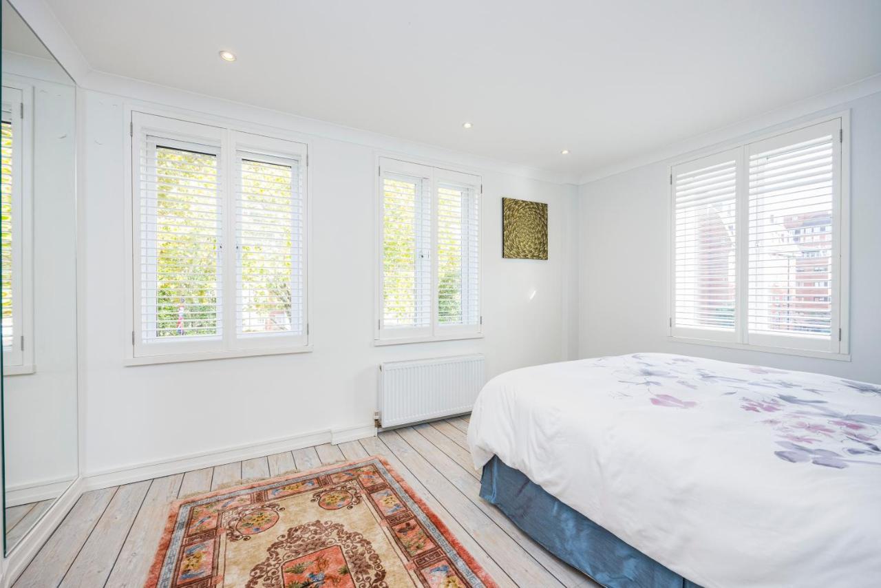 Londonese House In Chelsea Villa