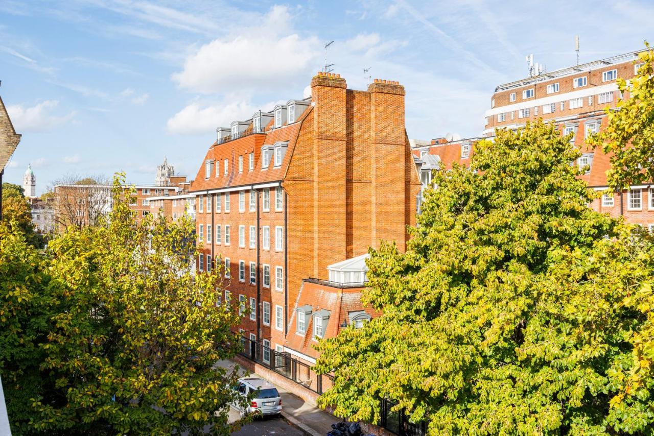 Londonese House In Chelsea London