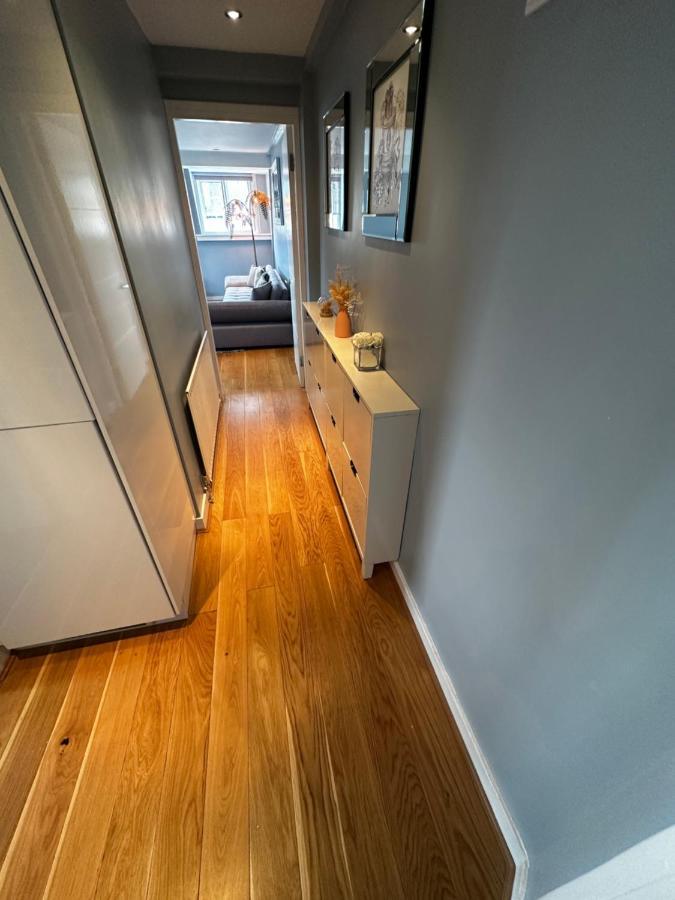 One Bedroom Flat In Chelsea Apartment *