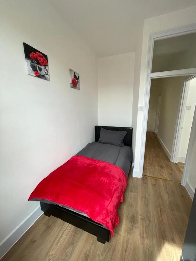 Mercy Apartment *