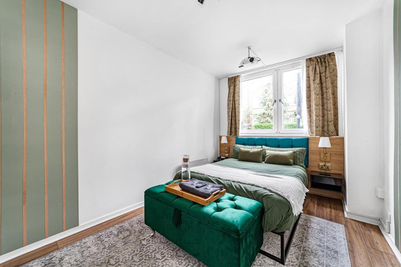 1bed W/ Hot Tub & Garden Appartement Londen