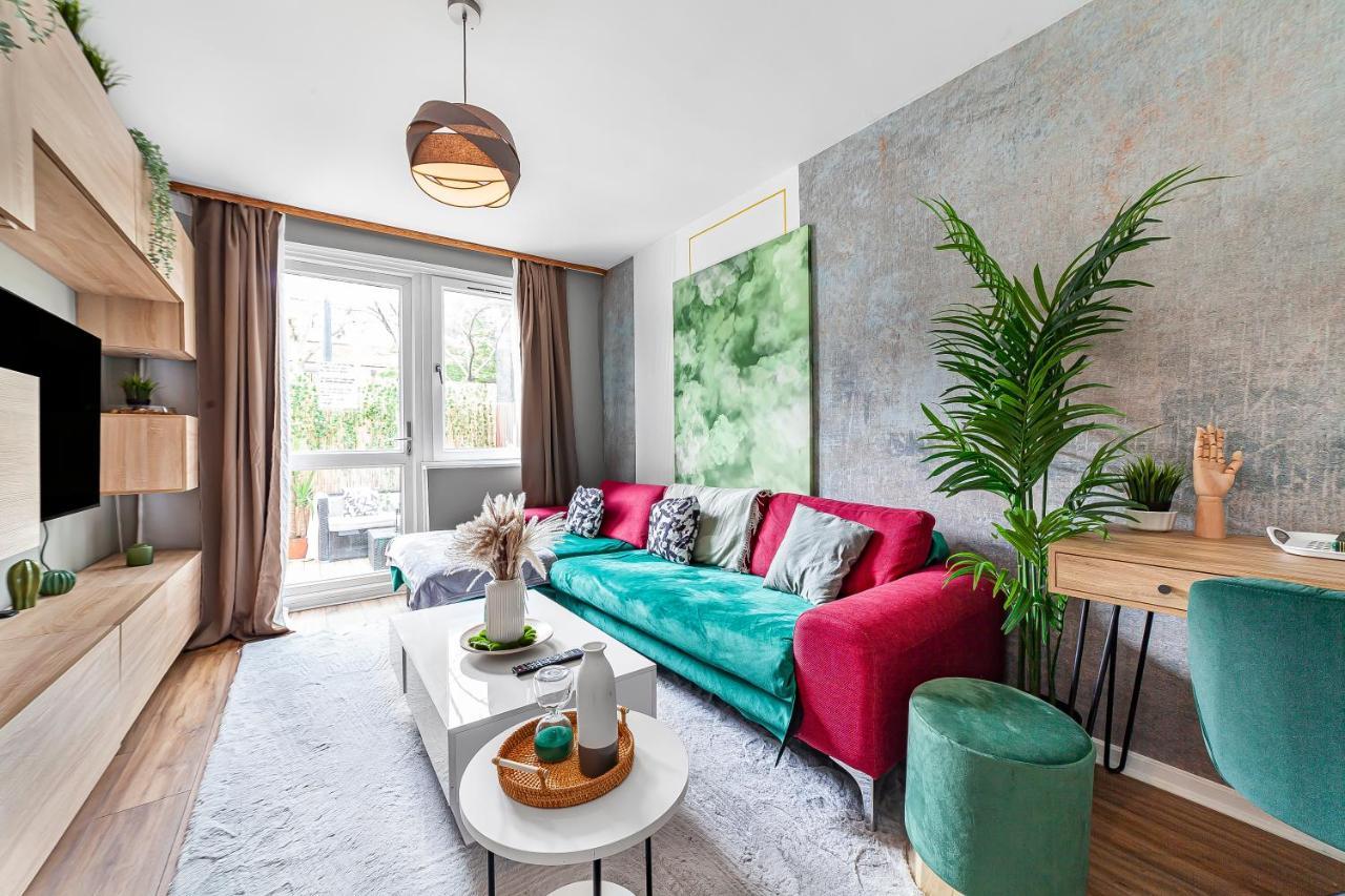 1bed W/ Hot Tub & Garden Londen