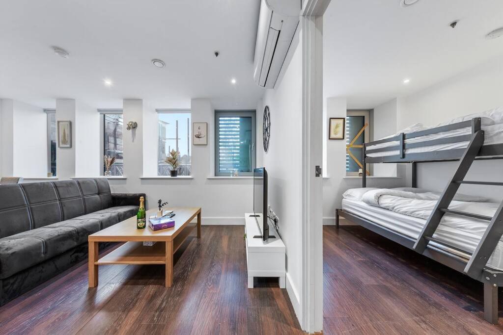 Sleep 7 20 Mins From Waterloo Bp8 Apartamento