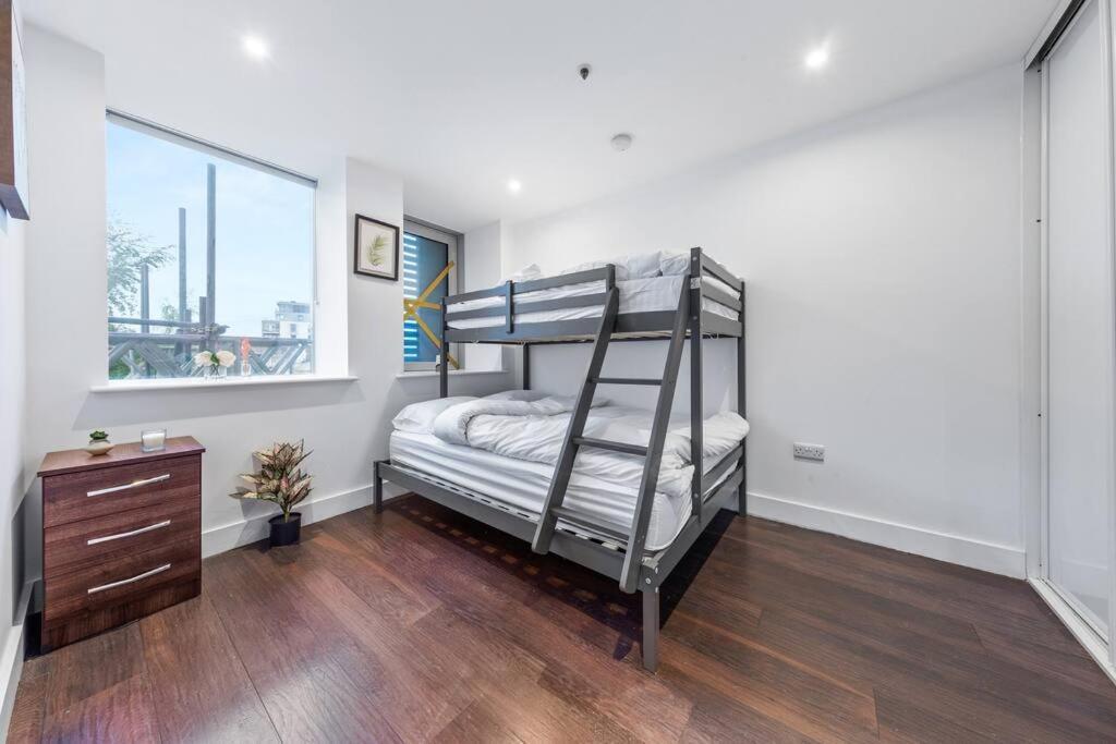Sleep 7 20 Mins From Waterloo Bp8 Apartamento