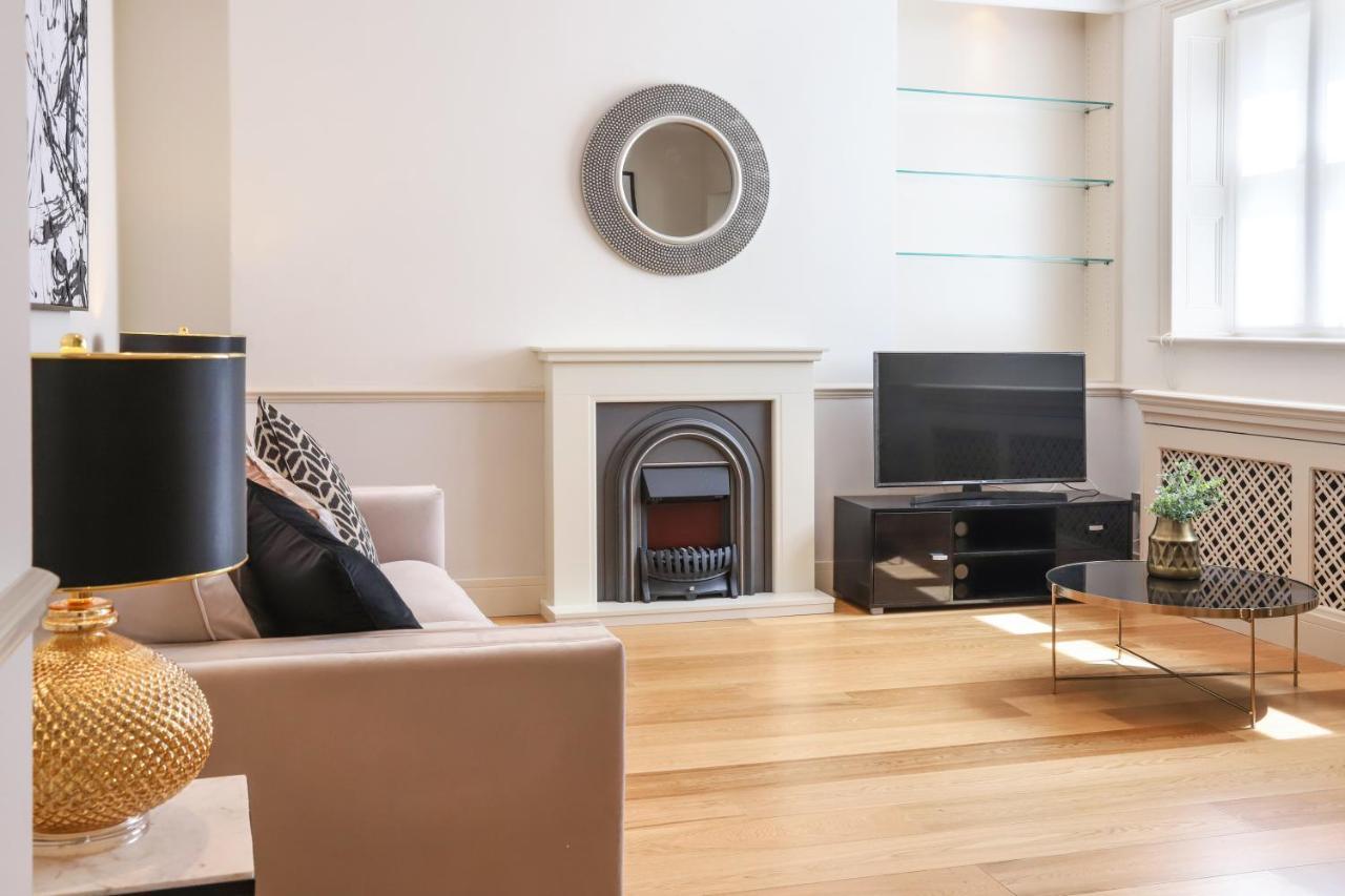 Notting Hill - Movie Location Apartment