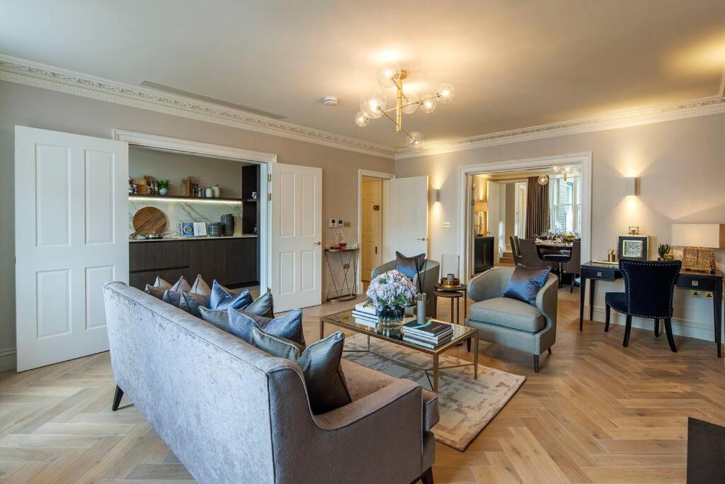 Hyde Park-penthouse-air Con-luxury Apartment *