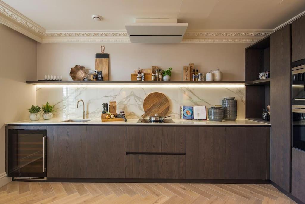 Hyde Park-penthouse-air Con-luxury