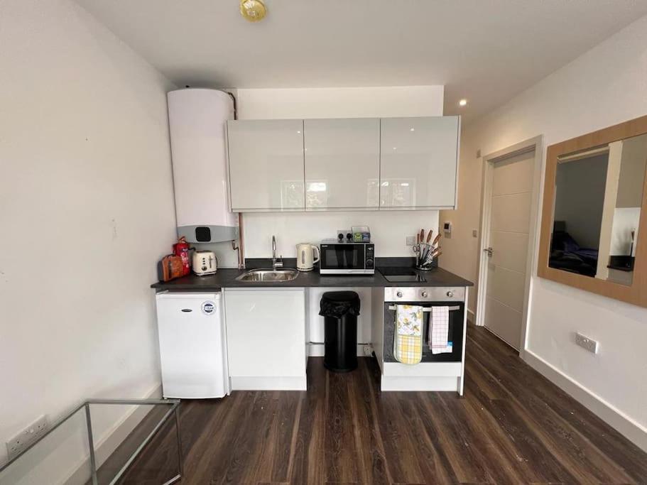 Star Finchley Road 1-bed Hideaway Appartement Londen