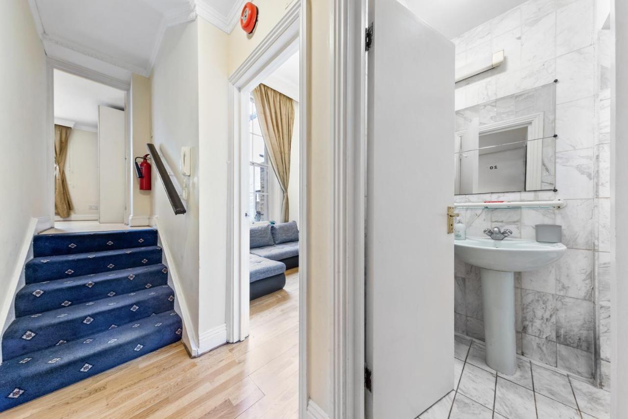 Flat In * Londres