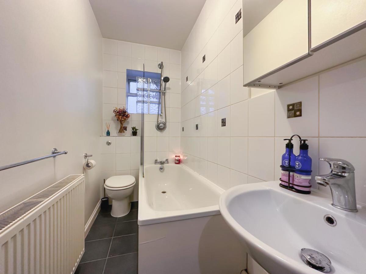 Apartment Bright & Cosy Flat - Perfect For Visiting London