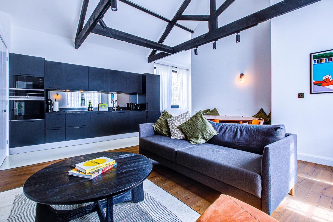Appartement Stylish 1br Unit, Super Fast Internet, Gated Complex - Near Queen's Park! Londen