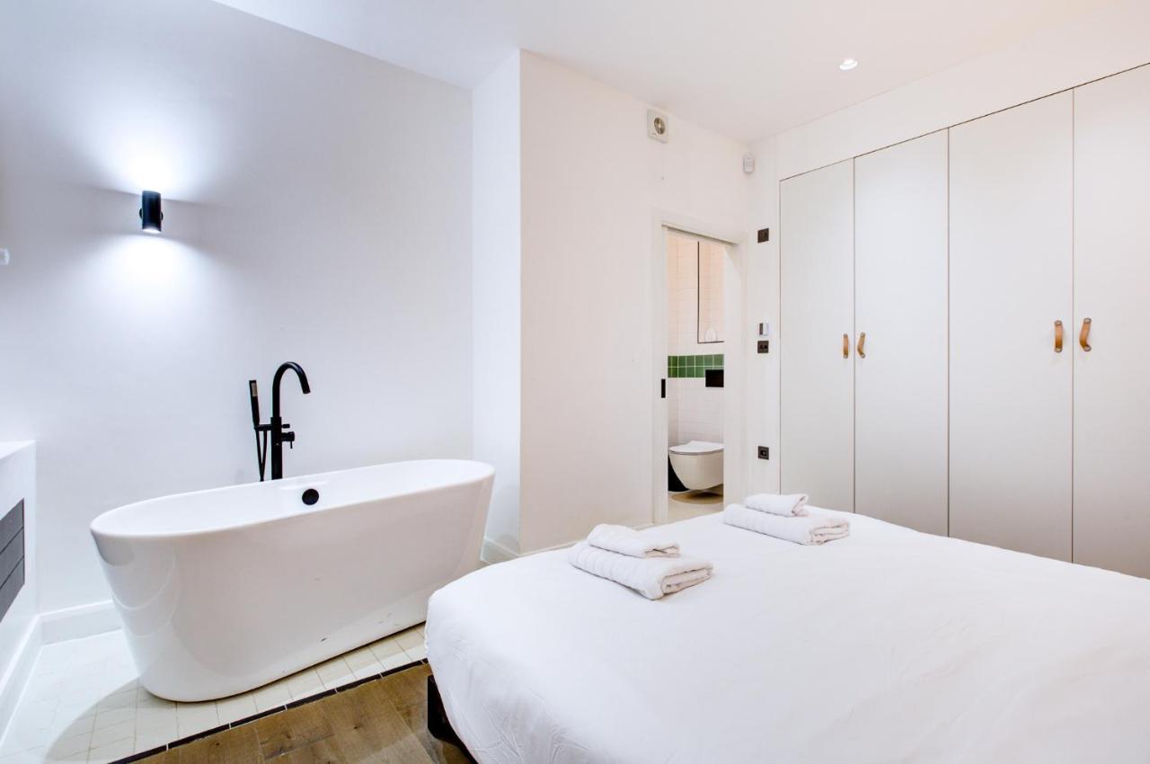 Stylish 1br Unit, Super Fast Internet, Gated Complex - Near Queen's Park! Appartement Londen