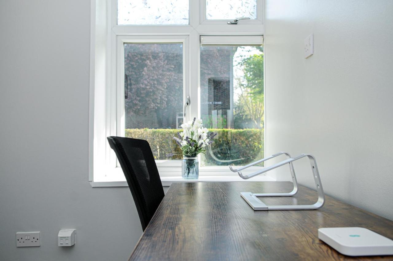 Apartamento Greater London, 1 Bed Flat, Parking, Nr Metro Stations, 15mins To