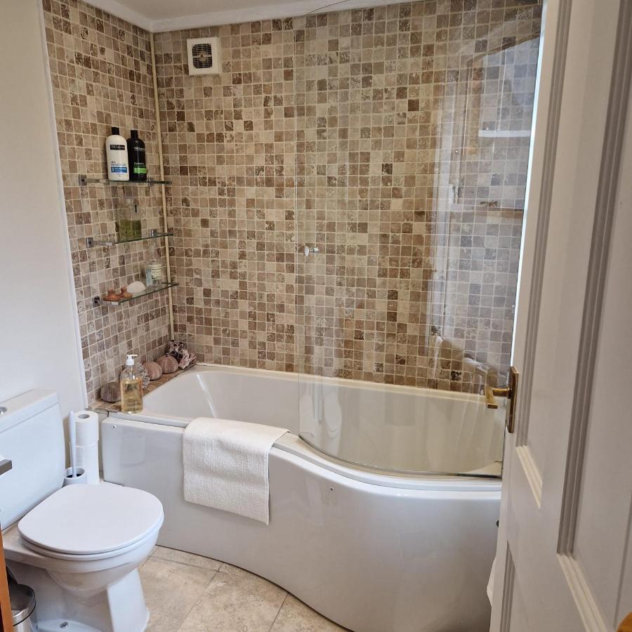 Apartamento Colourful 2 Bed 2 Bath Tooting House *