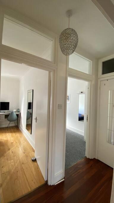 Camberwell Central: 2-bedroom Flat With Excellent Connections Apartment