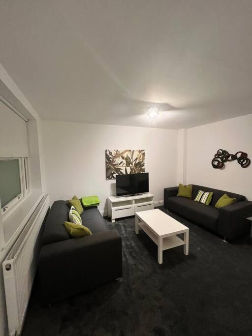Specious In Bayswater * London