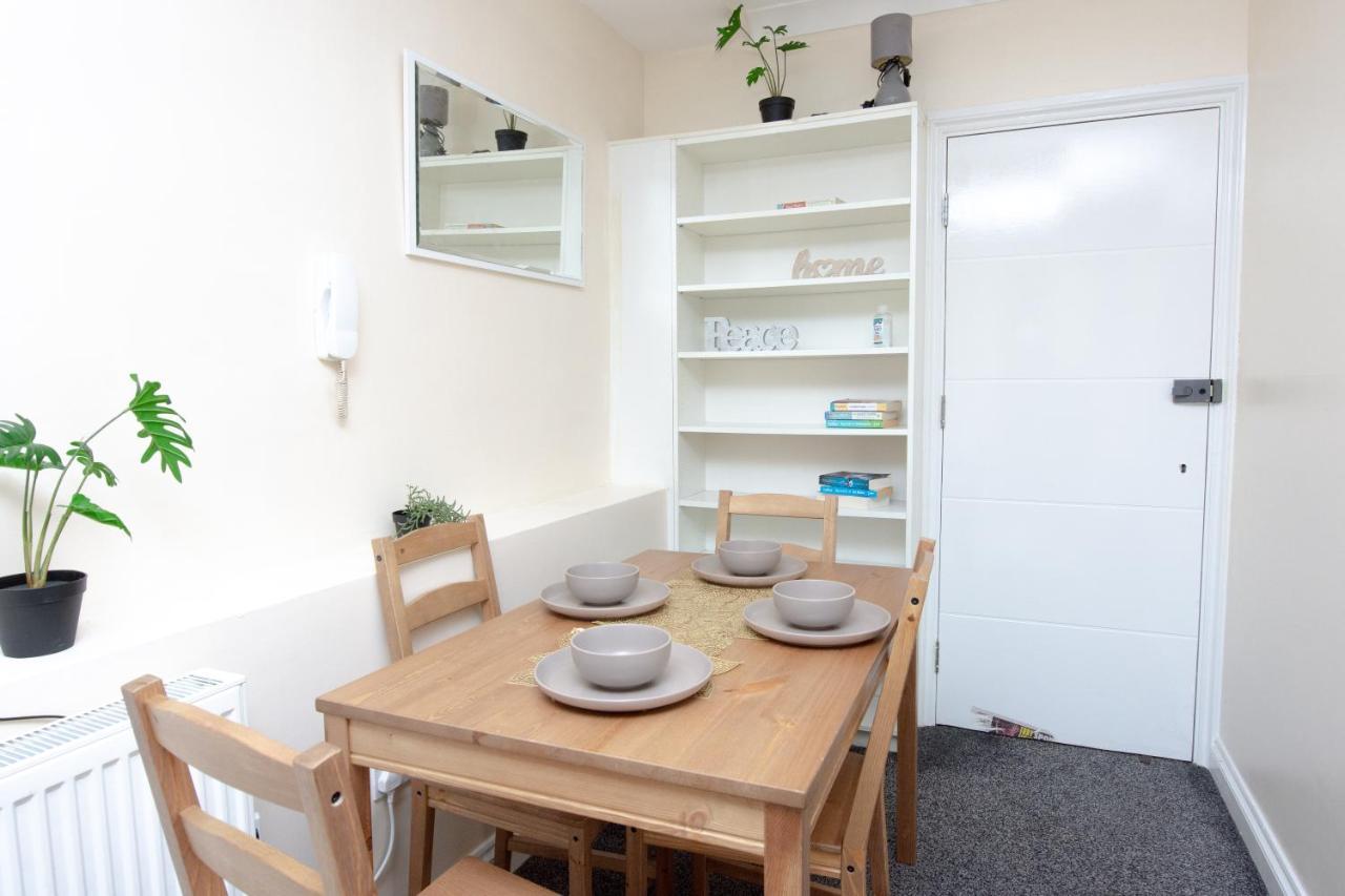 Evergreen Apartments-flat 7, Londen