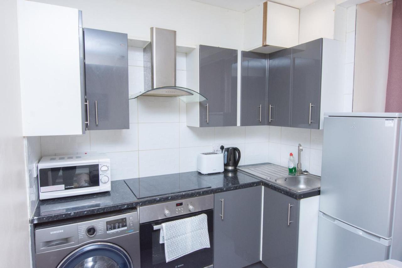 Evergreen Apartments-flat 7, * Londen