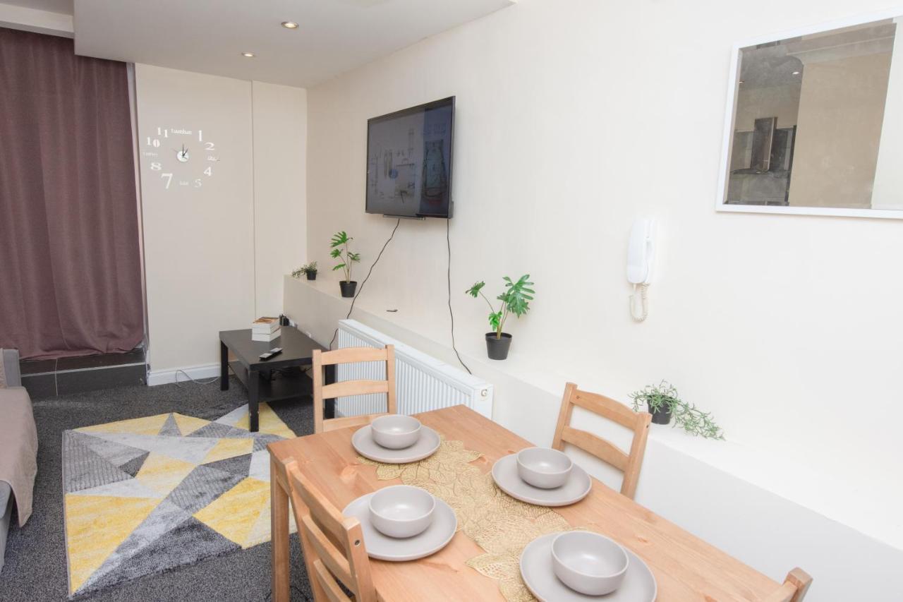 Evergreen Apartments-flat 7, Appartement Londen
