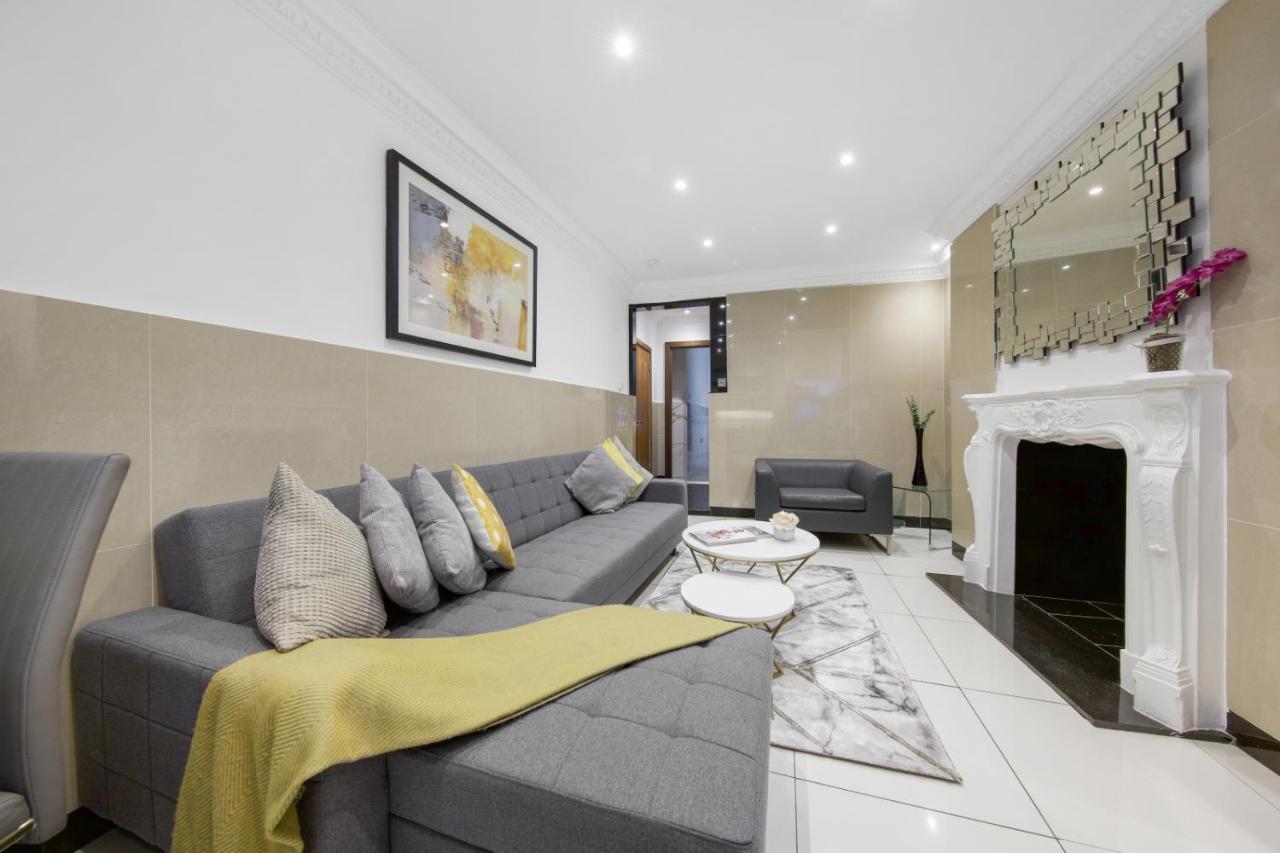 Baker Street Apartment London