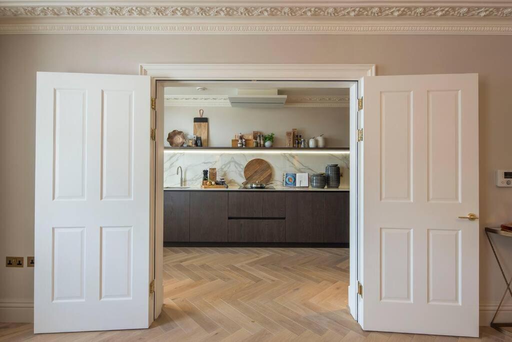 Hyde Park-penthouse-air Con-luxury Apartment *