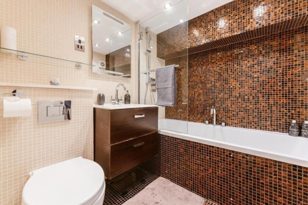 Coolest Flat In Central London! Apartamento Londres