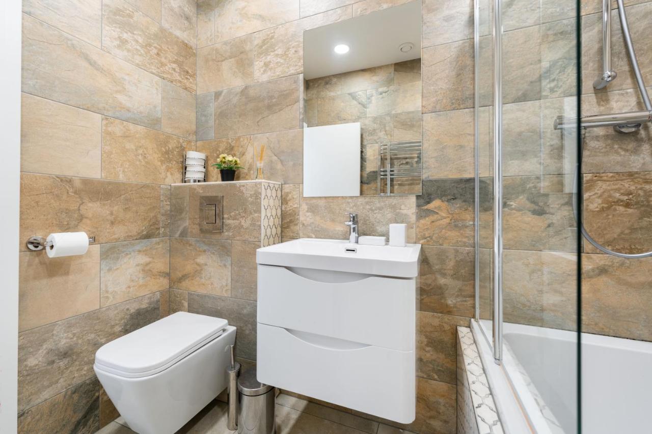 The Farringdon Apartment