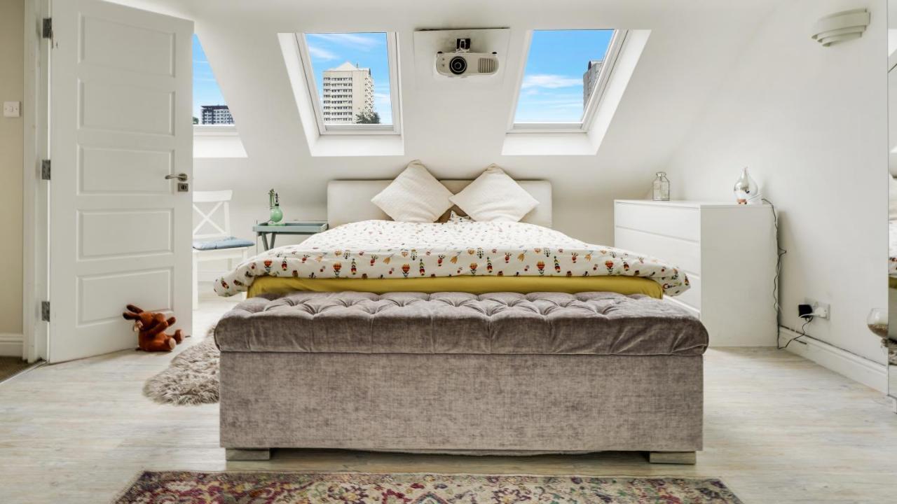 Ferienhaus Cosy Luxurious Family London