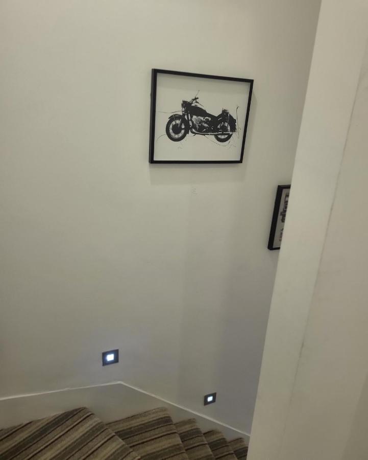Apartamento 2 Bedrooms 2 Baths, 3 Toilets Excel And City Airport O2 Sleeps Up To 5,