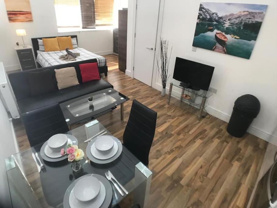 Southwark & Bermondsey Nest Penthouse Apartment London