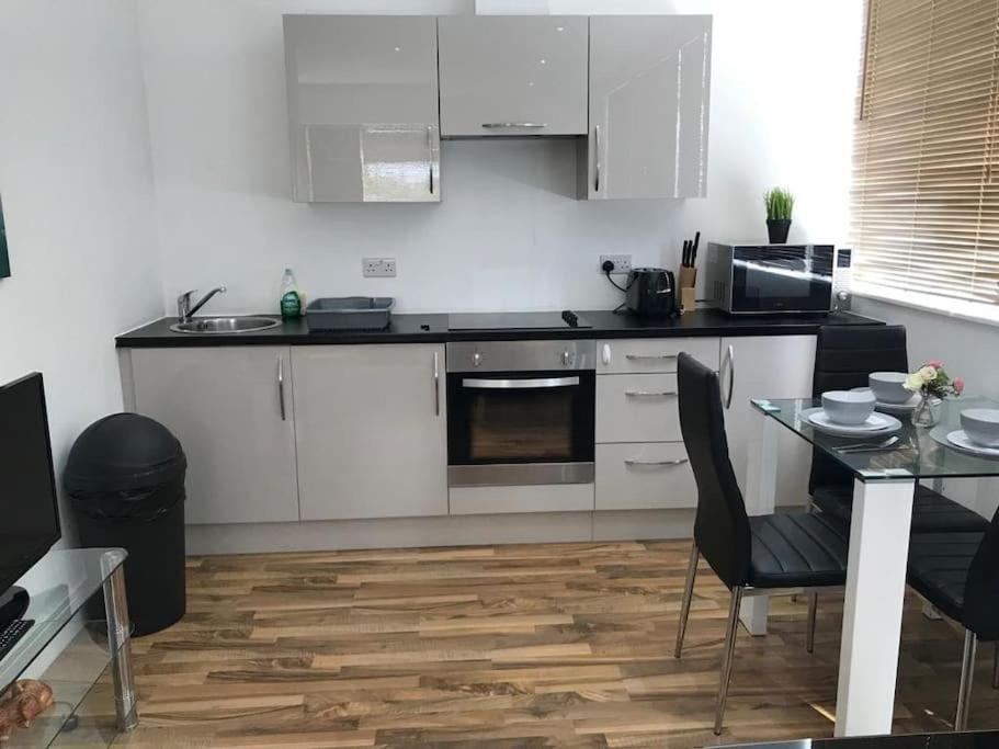 Southwark & Bermondsey Nest Penthouse Apartment *