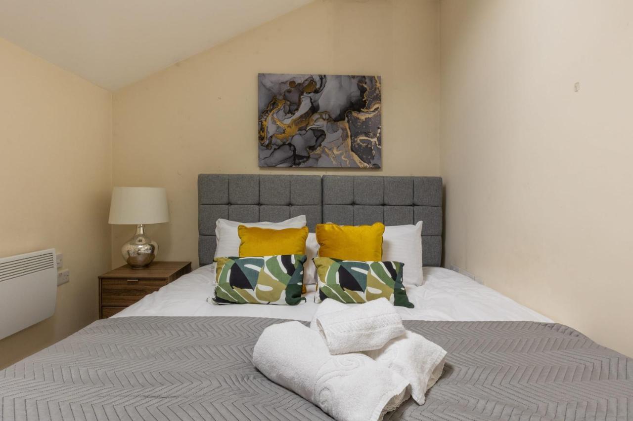 Modern 1 Bed Attic In Brixton Appartement Londen