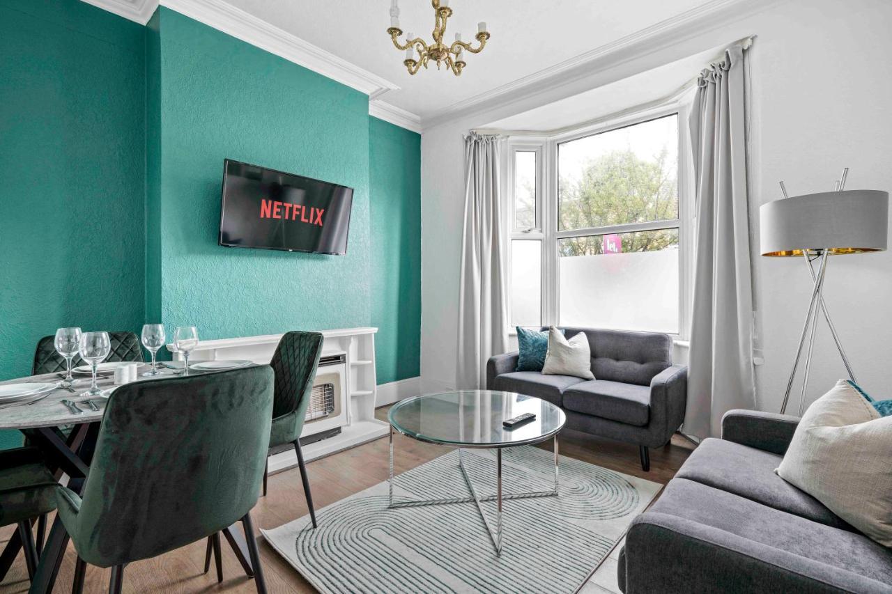 Holiday home Parea Living - Hackney, 4-bedroom Victorian House W Big Garden