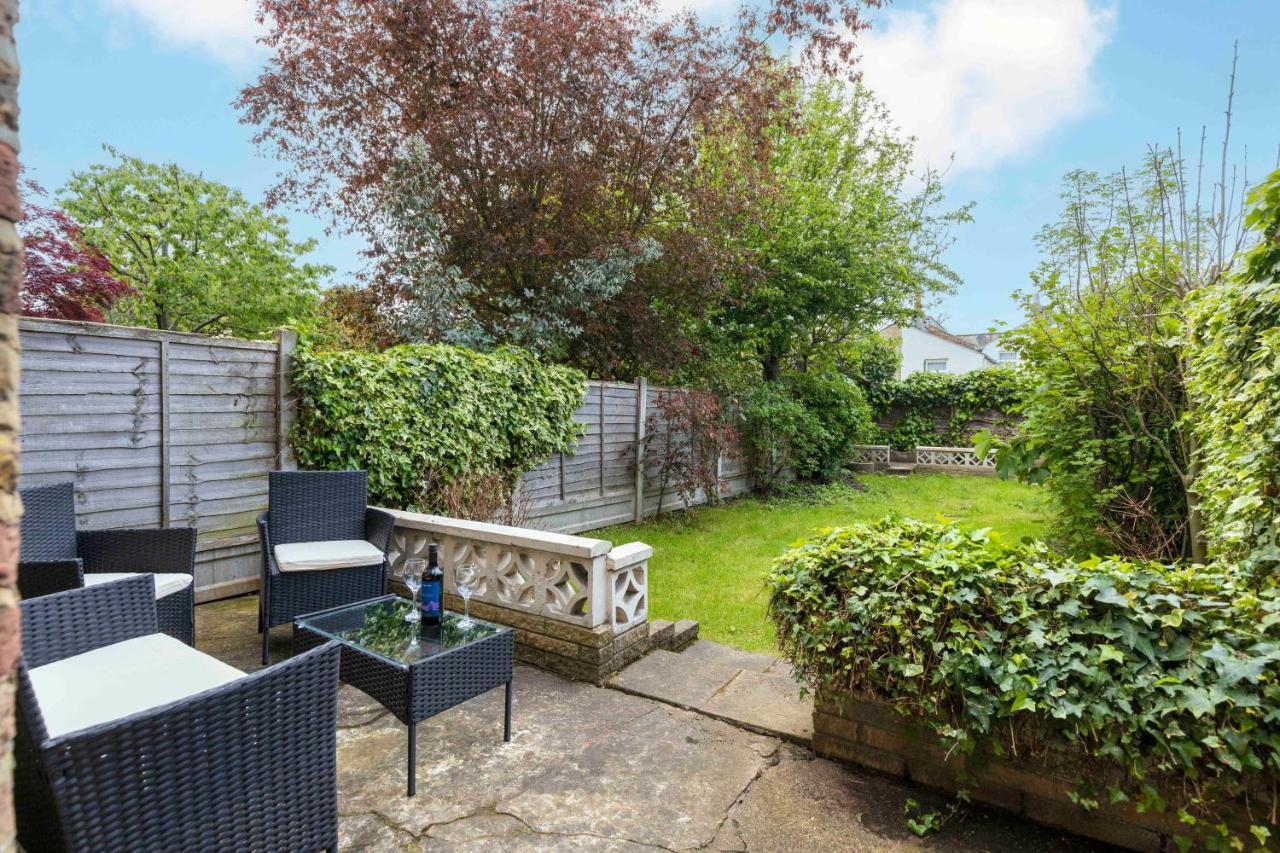 Parea Living - Hackney, 4-bedroom Victorian House W Big Garden