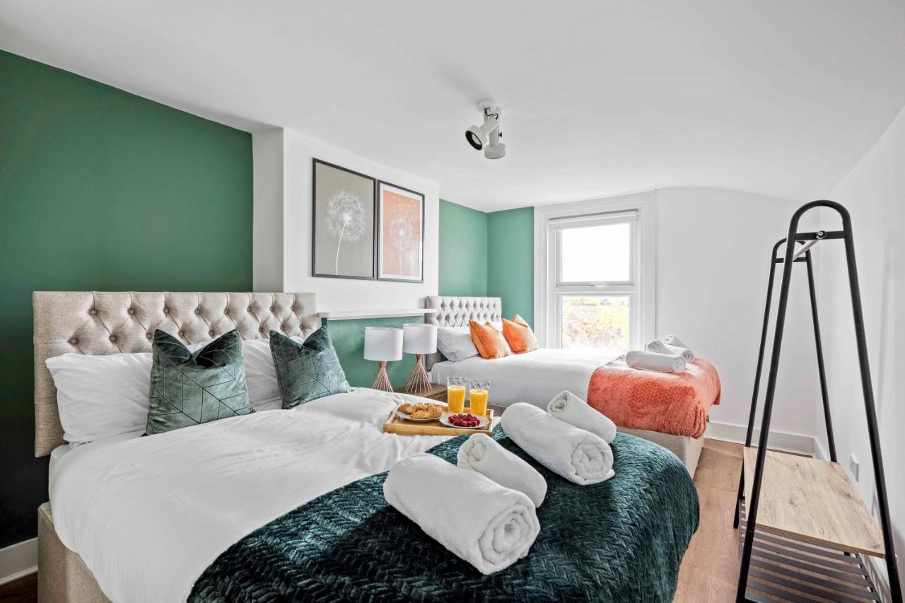 Parea Living - Hackney, 4-bedroom Victorian House W Big Garden Holiday home London