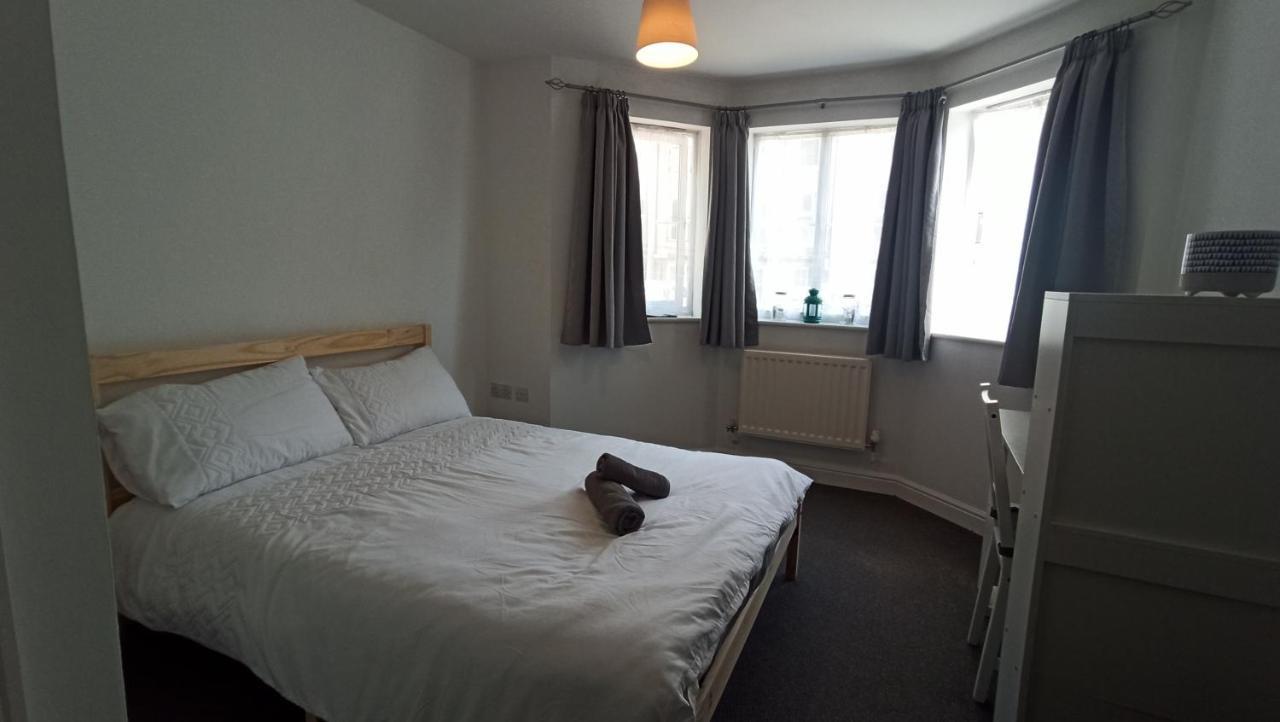 Bright, Chilled Ensuite Db In A Shared Flat! Accommodatie bij particulieren Londen