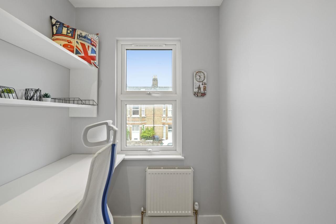 Apartment Wimbledon London
