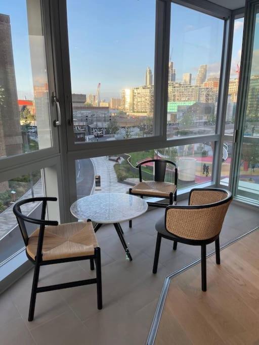 Luxury 3 Bed 3 Bath In Central London