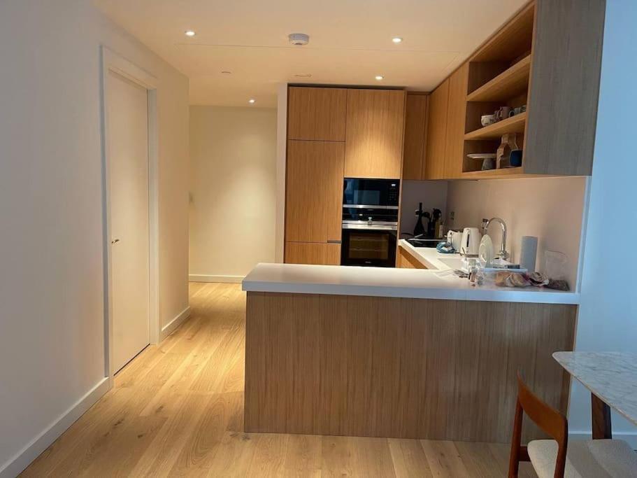 Luxury With Ac By The River Appartement Londen