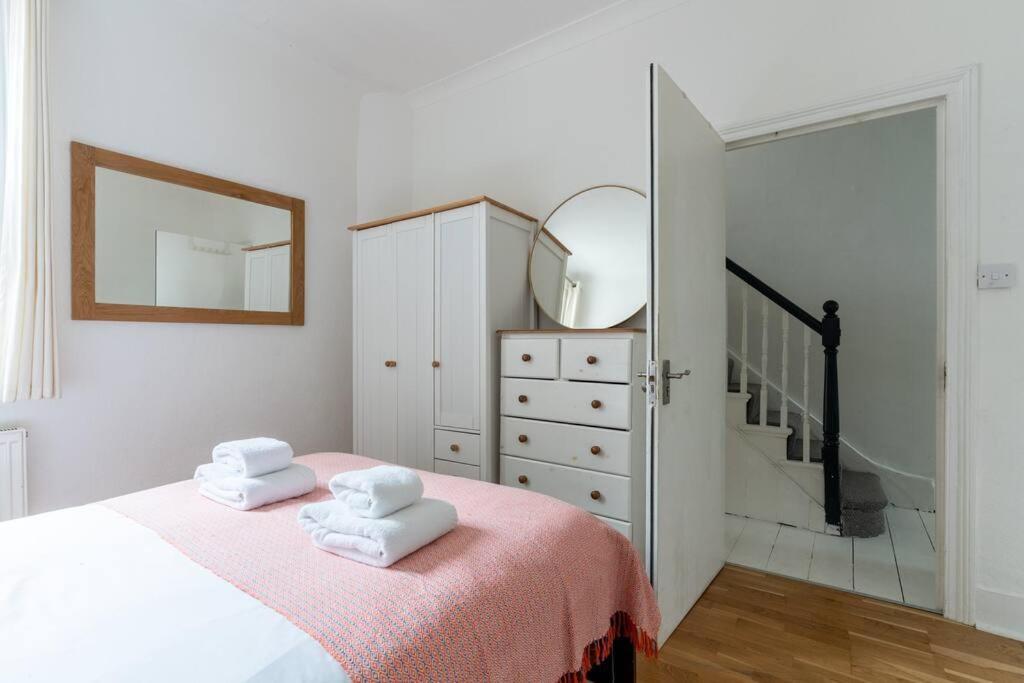 Holiday home Spacious House London