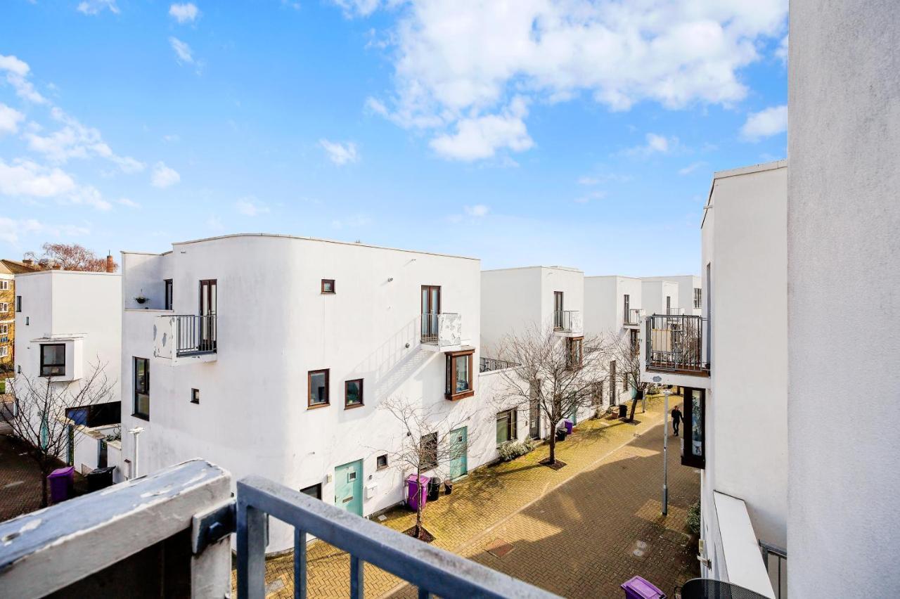 Appartement Eden 2bedroom Sleeps 6 In With Wifi & Leisure By Maison Christo Short Lets & Serviced *