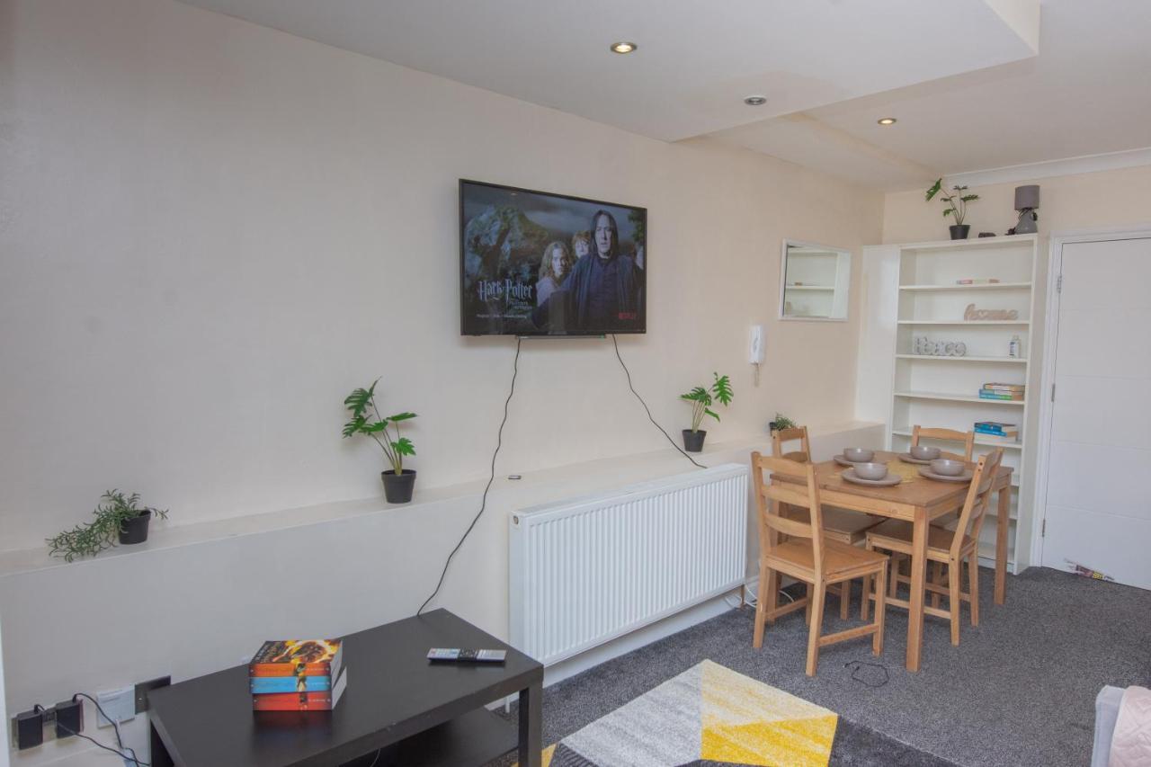 Evergreen Apartments-flat 7, Appartement Londen