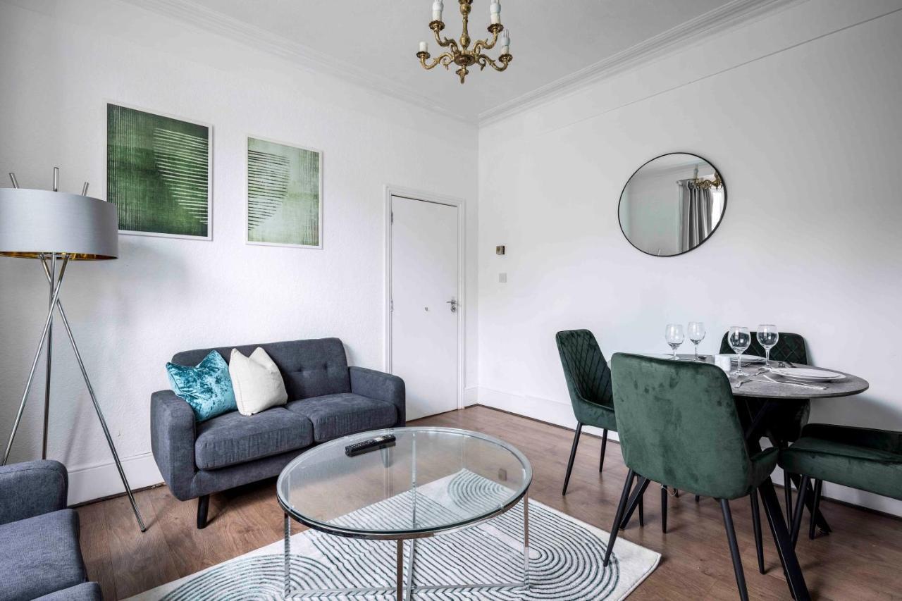 Parea Living - Hackney, 4-bedroom Victorian House W Big Garden