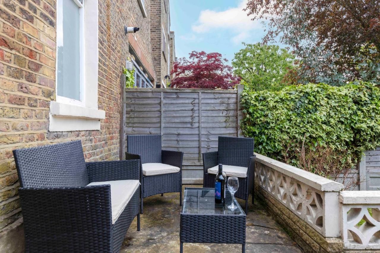 Parea Living - Hackney, 4-bedroom Victorian House W Big Garden *