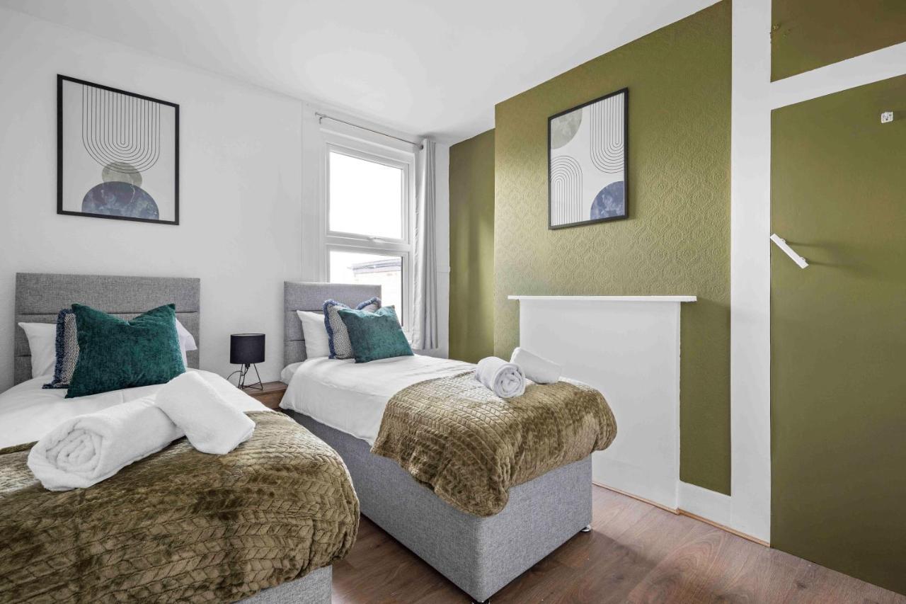 Holiday home Parea Living - Hackney, 4-bedroom Victorian House W Big Garden *