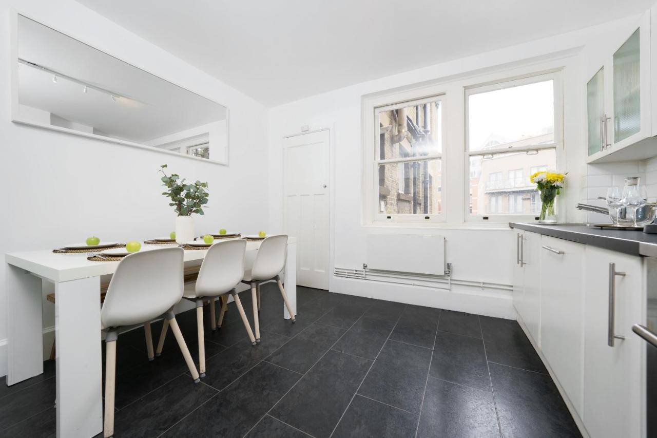 Huge & 3 Bedr, 4 Beds, Covent Gdn Londen