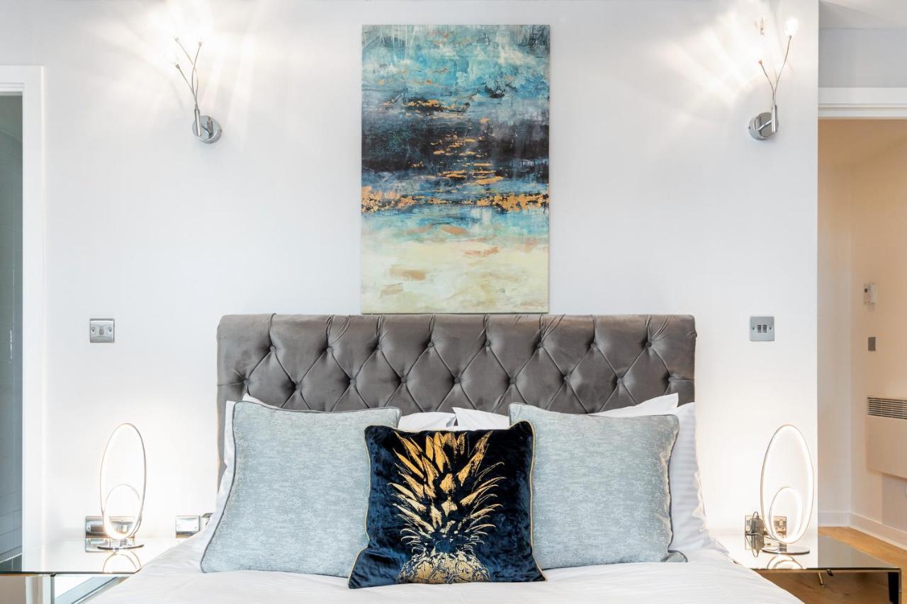 Stunning With Underground Parking! Appartement